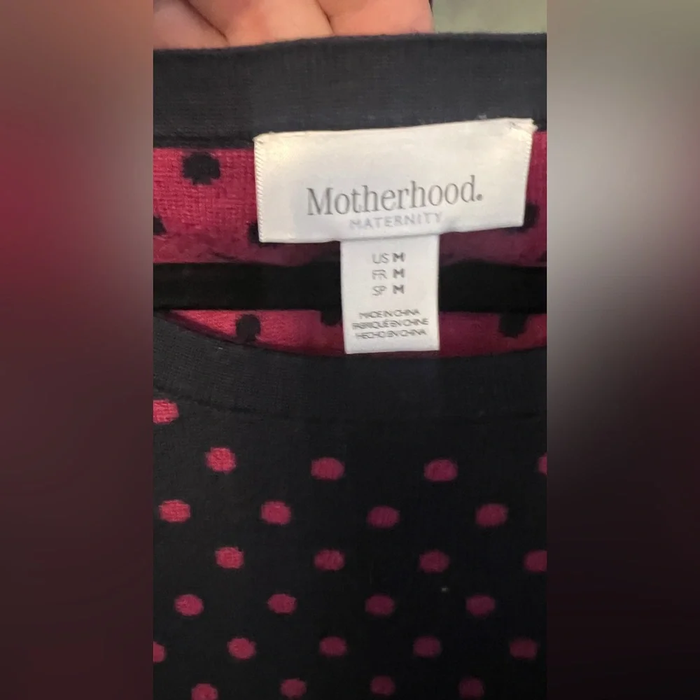 Motherhood Maternity Navy and Pink Polka Dot Top medium‎